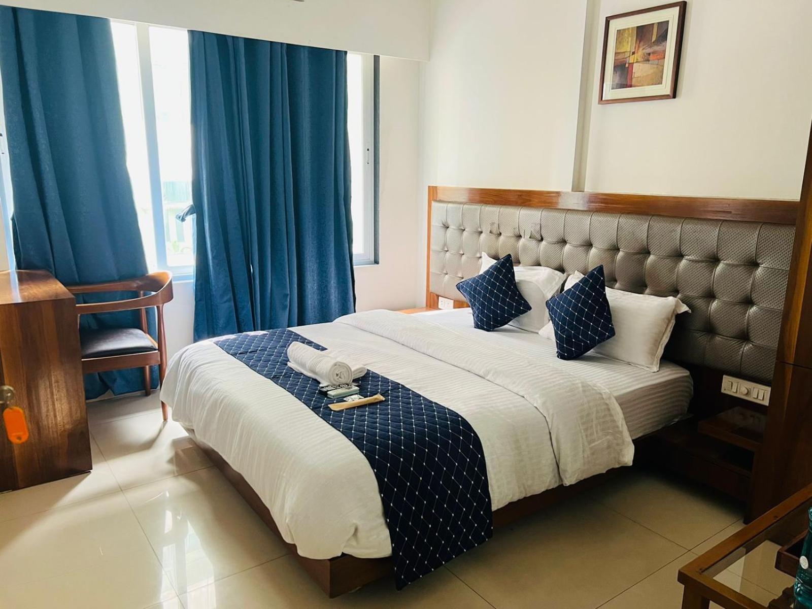 Luna Spaces- Near Mumbai International Airport ภายนอก รูปภาพ