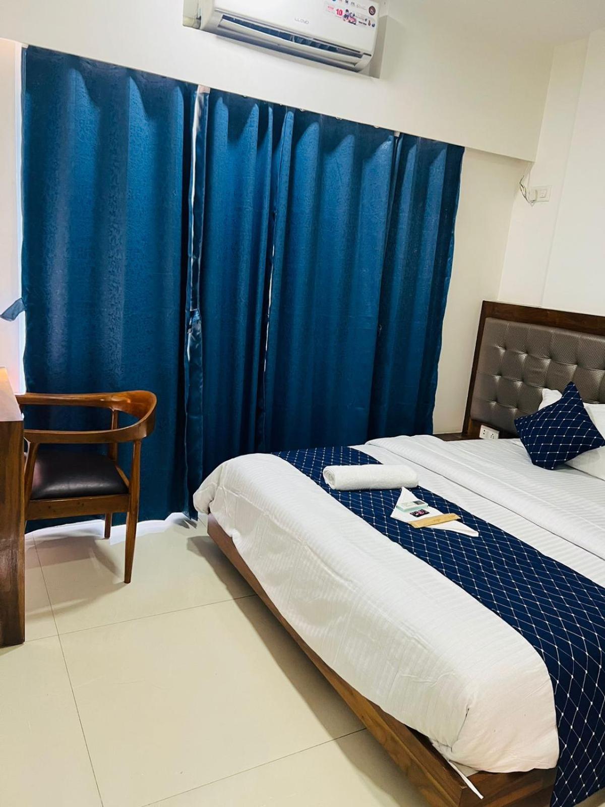 Luna Spaces- Near Mumbai International Airport ภายนอก รูปภาพ